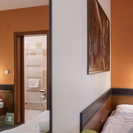 Hotel Vinar - Bed & Breakfast Kurdějov 외부 사진