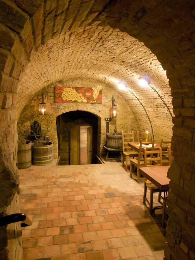 Hotel Vinar - Bed & Breakfast Kurdějov 외부 사진
